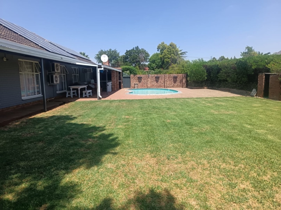 4 Bedroom Property for Sale in Carters Glen Northern Cape